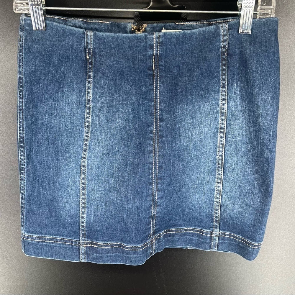 Rewind blue jean denim mini skirt dark wash stitching detail juniors 9